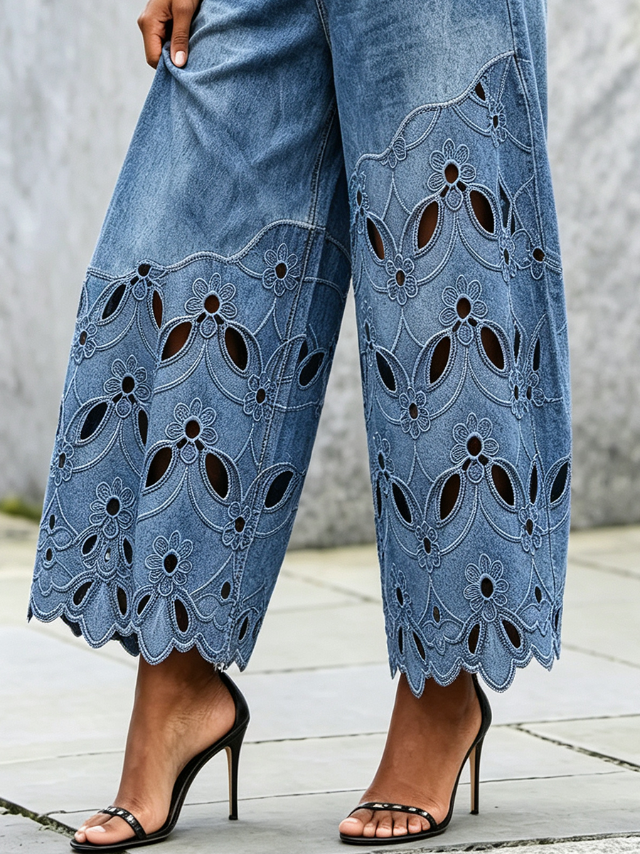 Chic Floral-embroidered Cropped Denim Pants