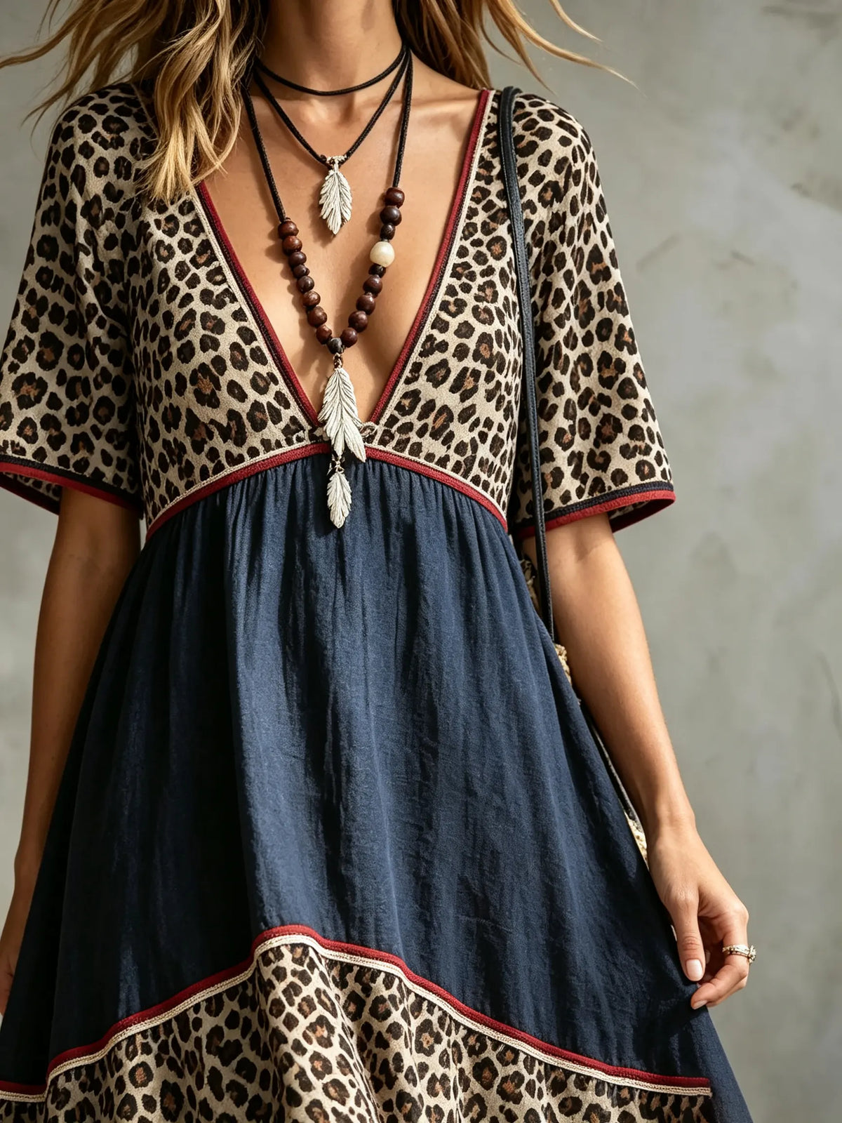 Women's Leopard Stripe Spliced V-Neck Tiered Maxi Dress