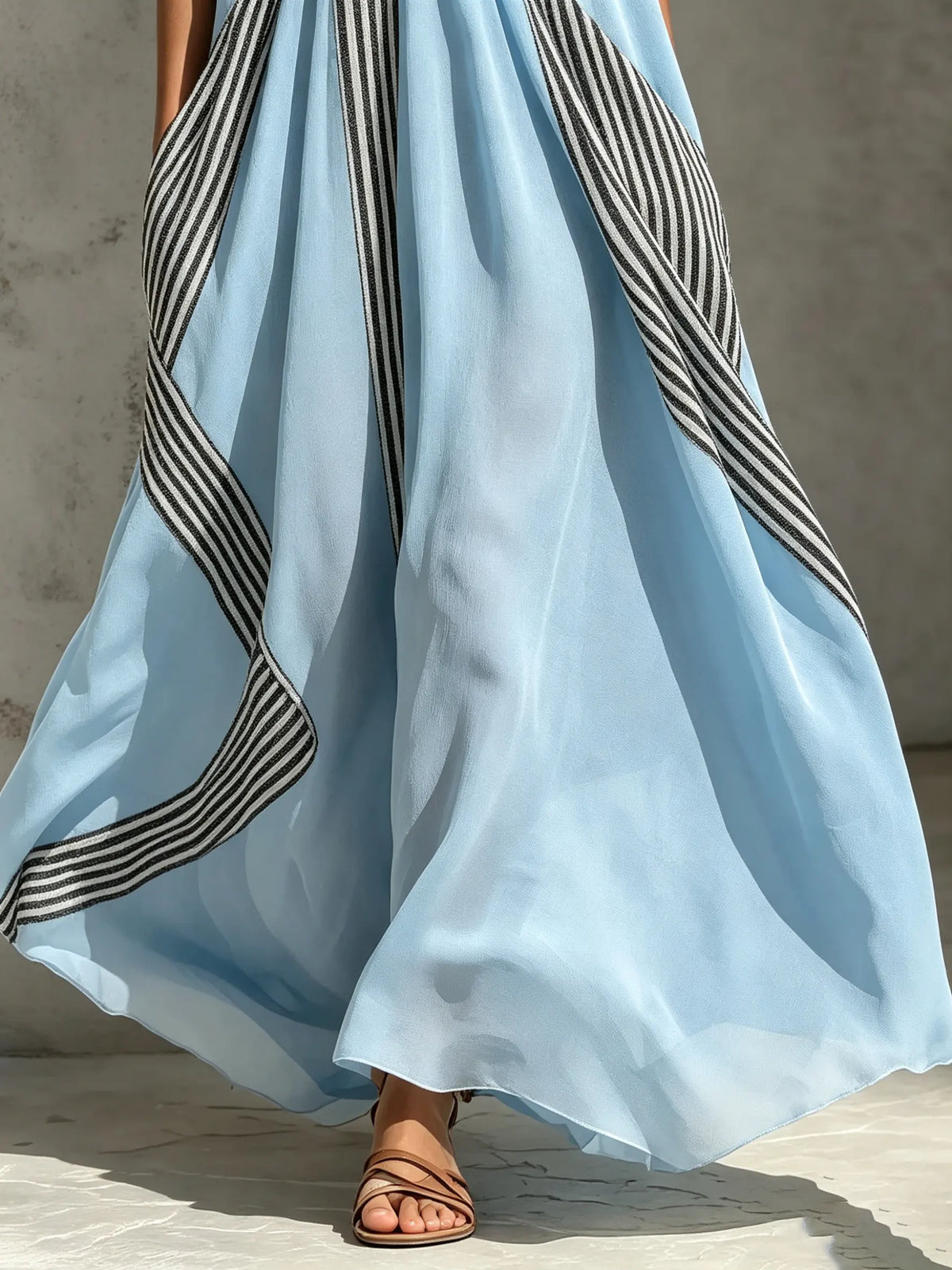 Women Contrast Vertical Stripe Patchwork Halter Flowy Maxi Dress